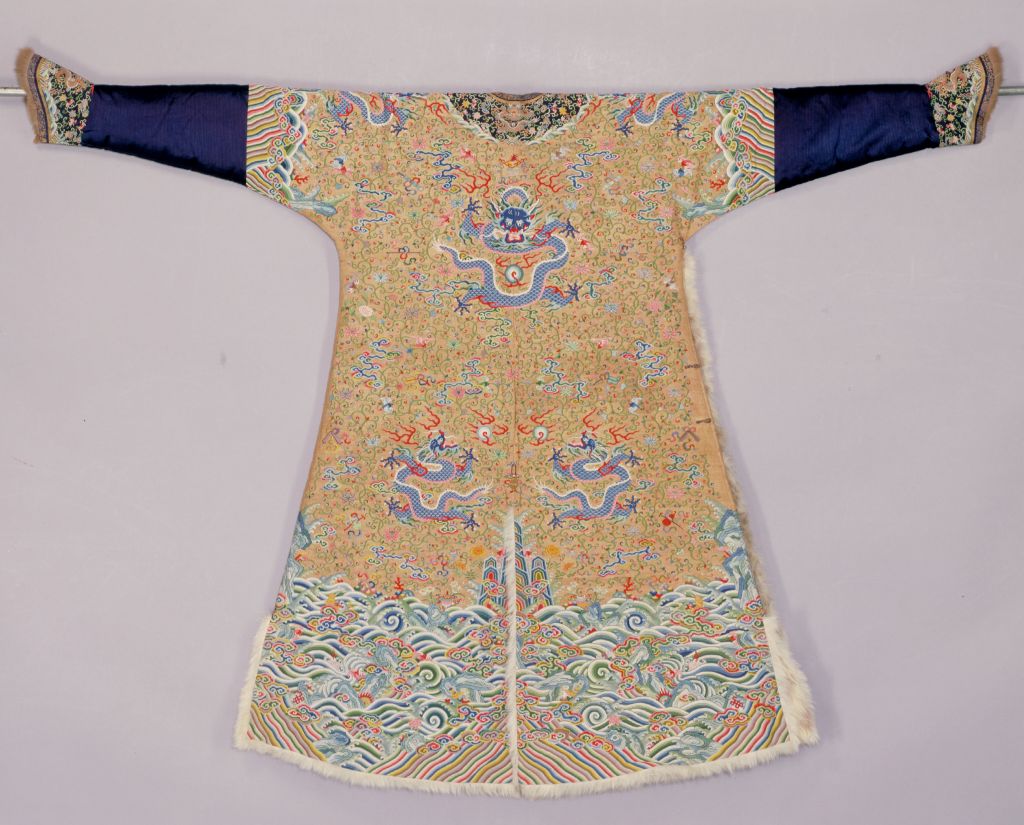 图片[2]-Kejin Colorful Cloud Blue Dragon Green White Fox Skin Dragon Robe-China Archive